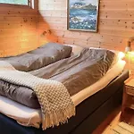 7 Person In Hjelmeland