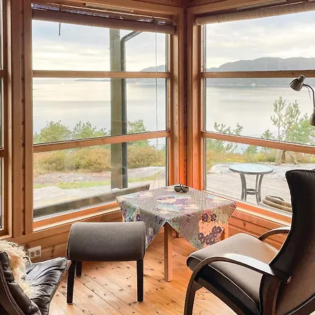 Nyaraló 7 Person In Hjelmeland